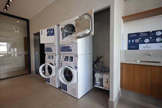 Área comum de kitnet/studio para alugar com 1 quarto, 45m² em Setor Bueno, Goiânia