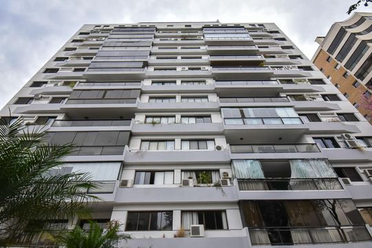Fachada de apartamento à venda com 4 quartos, 261m² em Vila Morumbi, São Paulo
