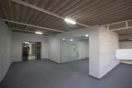 Garagem de casa à venda com 2 quartos, 80m² em Casa 19, Brasília