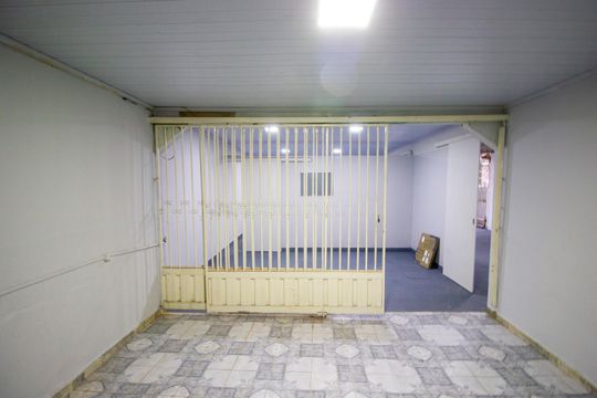 Corredor de casa à venda com 2 quartos, 80m² em Casa 19, Brasília