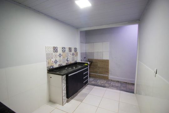 Cozinha de casa à venda com 2 quartos, 80m² em Casa 19, Brasília