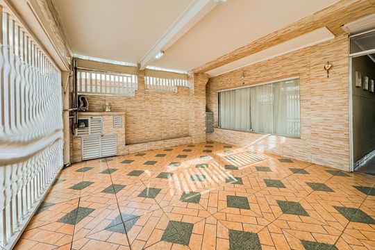 Garagem de casa à venda com 3 quartos, 350m² em Vila Mariana, São Paulo