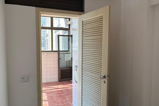 Quarto de Serviço de apartamento à venda com 3 quartos, 206m² em Copacabana, Rio de Janeiro