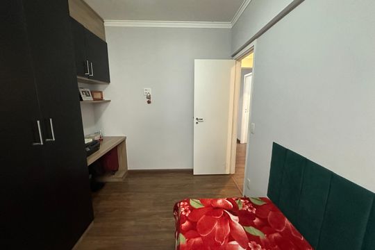Quarto 2 de apartamento para alugar com 3 quartos, 87m² em Jardim Tupanci, Barueri