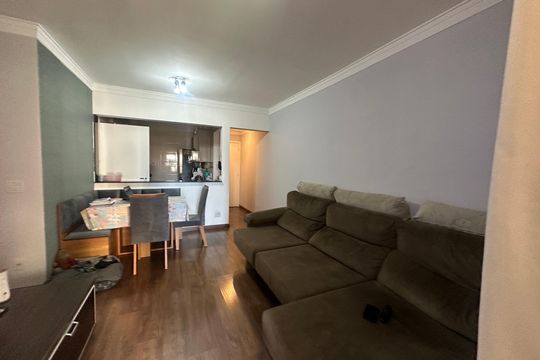 Sala de apartamento para alugar com 3 quartos, 87m² em Jardim Tupanci, Barueri