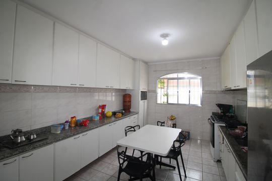 Cozinha de casa à venda com 4 quartos, 195m² em Jardim São Paulo, São Paulo