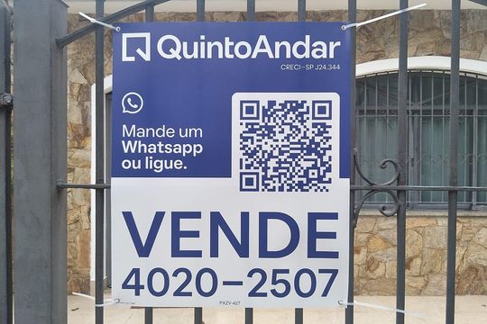 Fachada de casa à venda com 4 quartos, 195m² em Jardim São Paulo, São Paulo