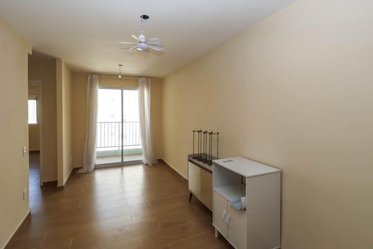 Sala de apartamento para alugar com 2 quartos, 55m² em Liberdade, São Paulo