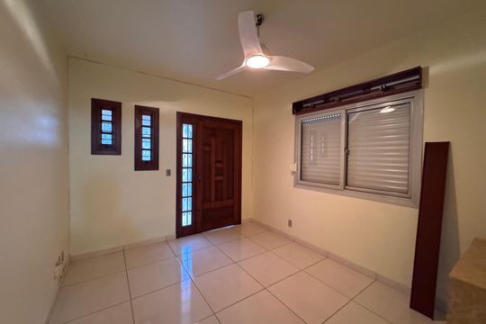 Sala 1 de casa para alugar com 3 quartos, 135m² em Santos Dumont, São Leopoldo