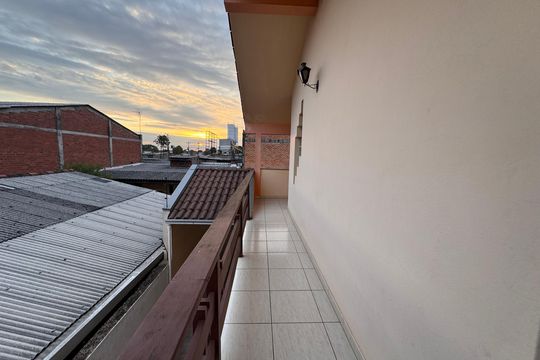 Sacada de casa para alugar com 3 quartos, 135m² em Santos Dumont, São Leopoldo