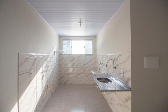 Cozinha e Área de Serviço de kitnet/studio para alugar com 1 quarto, 35m² em Novo Glória, Belo Horizonte