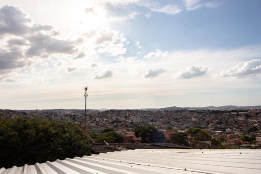 Vista de kitnet/studio para alugar com 1 quarto, 35m² em Novo Glória, Belo Horizonte