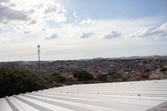 Vista de kitnet/studio para alugar com 1 quarto, 35m² em Novo Glória, Belo Horizonte
