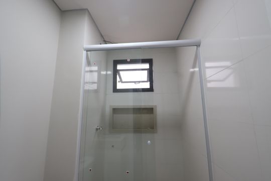 Banheiro de kitnet/studio para alugar com 1 quarto, 24m² em Vila Formosa, São Paulo
