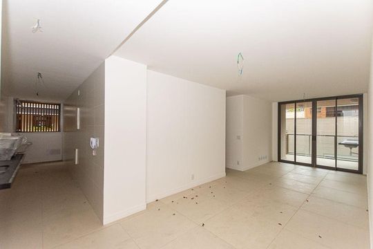 Apartamento à venda com 3 quartos, 118m² em Piratininga, Niterói