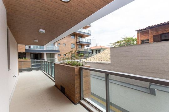 Apartamento à venda com 3 quartos, 118m² em Piratininga, Niterói