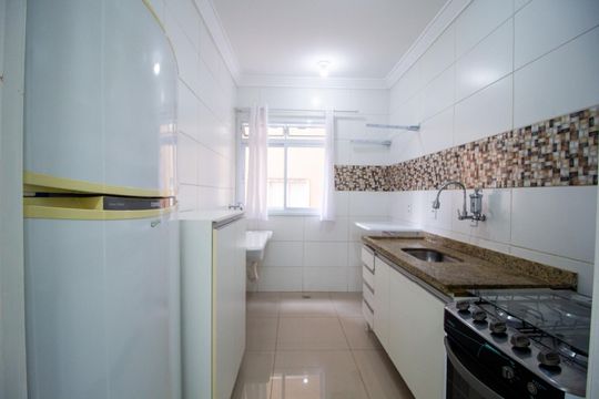 Cozinha de apartamento para alugar com 1 quarto, 32m² em Lot. Dinora Rosa, Sorocaba
