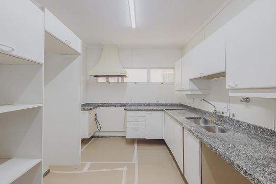 Cozinha de apartamento à venda com 3 quartos, 170m² em Jardim Paulista, São Paulo