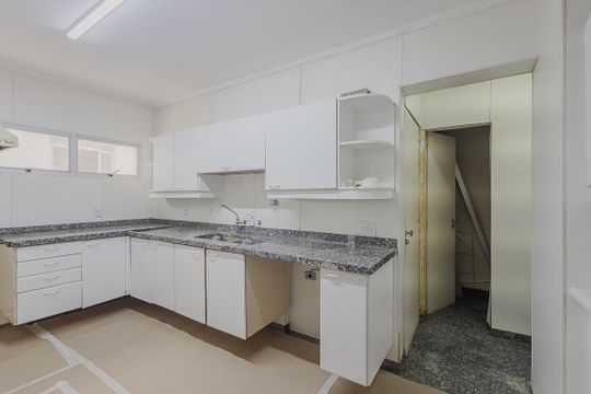 Cozinha de apartamento à venda com 3 quartos, 170m² em Jardim Paulista, São Paulo
