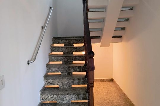 Casa para alugar com 3 quartos, 400m² em Vila Regente Feijó, São Paulo