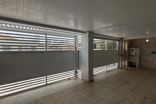 Garagem de casa à venda com 4 quartos, 240m² em Vila Marina, Santo André