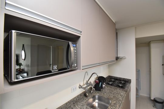 Cozinha de apartamento para alugar com 1 quarto, 67m² em Centro, Curitiba