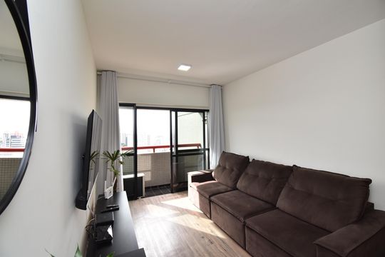 Sala de apartamento à venda com 1 quarto, 67m² em Centro, Curitiba
