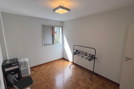 Quarto 1  de apartamento para alugar com 3 quartos, 127m² em Sumarezinho, São Paulo