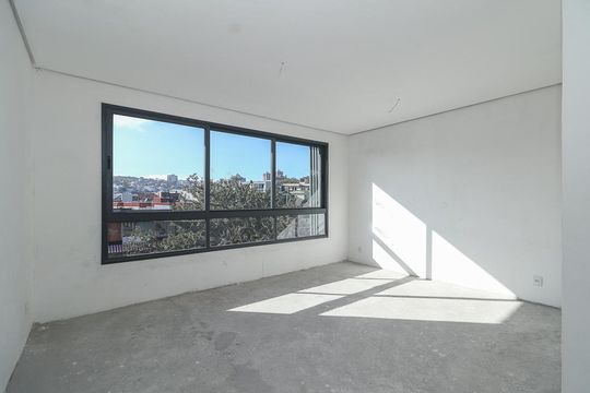 Sala de apartamento à venda com 2 quartos, 74m² em Três Figueiras, Porto Alegre