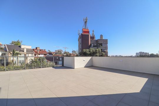 Terraço de apartamento à venda com 2 quartos, 74m² em Três Figueiras, Porto Alegre