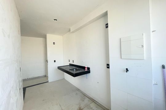Cozinha de apartamento à venda com 2 quartos, 58m² em Nova Suíça, Belo Horizonte