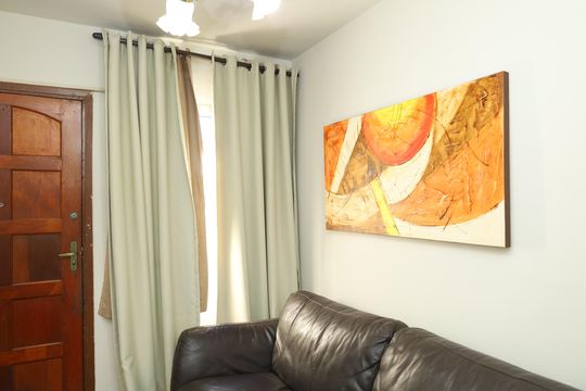 Sala de apartamento à venda com 2 quartos, 48m² em Conjunto Residencial José Bonifácio, São Paulo