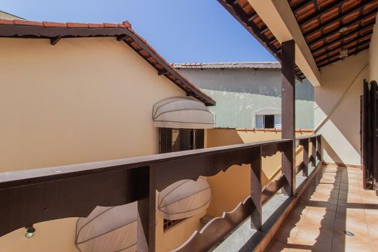 Casa para alugar com 6 quartos, 440m² em Vila Guarani, Mauá