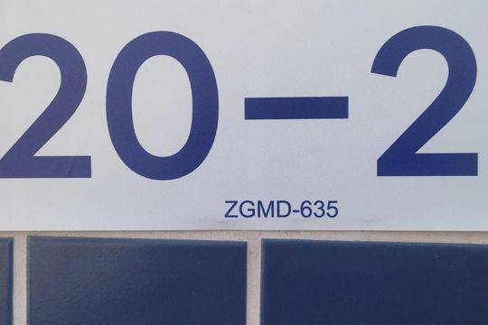Placa ZGMD-635 de apartamento para alugar com 3 quartos, 136m² em Santa Maria, São Caetano do Sul
