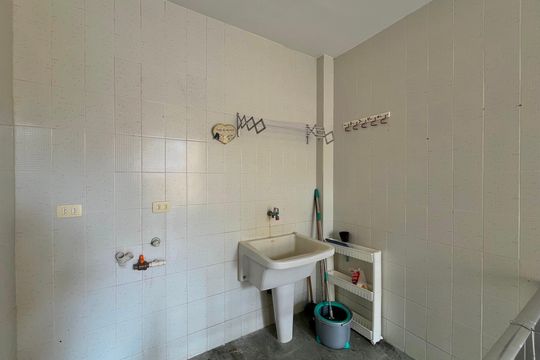 Área de serviço de casa de condomínio à venda com 7 quartos, 600m² em Barra da Tijuca, Rio de Janeiro