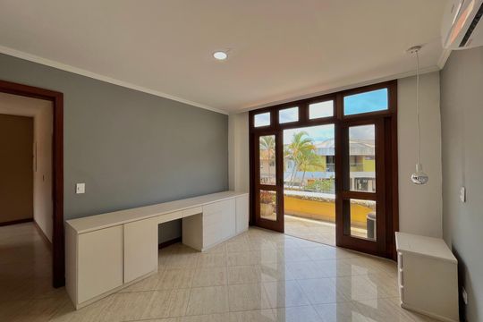 Casa de Condomínio para alugar com 7 quartos, 600m² em Barra da Tijuca, Rio de Janeiro