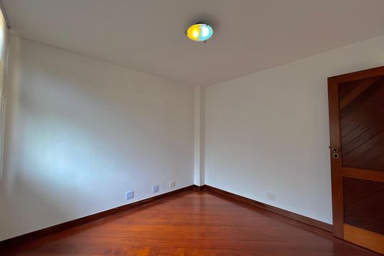 Casa de Condomínio para alugar com 7 quartos, 600m² em Barra da Tijuca, Rio de Janeiro