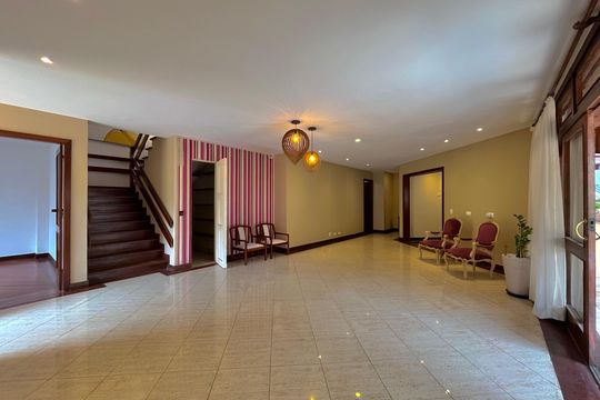 Casa de Condomínio para alugar com 7 quartos, 600m² em Barra da Tijuca, Rio de Janeiro