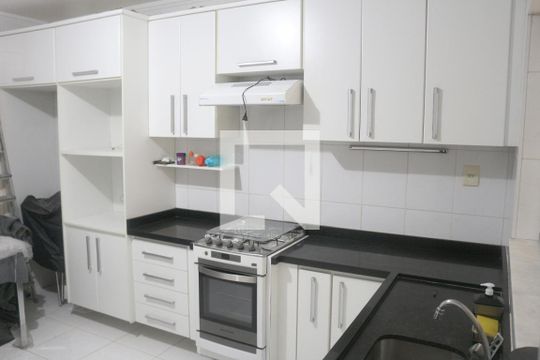 Casa à venda com 2 quartos, 223m² em Cerâmica, São Caetano do Sul