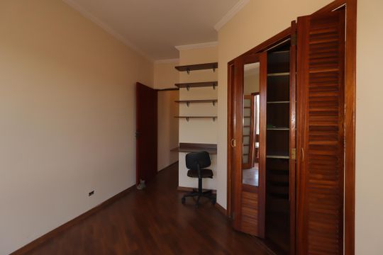 Suíte de casa à venda com 3 quartos, 147m² em Vila Camilópolis, Santo André