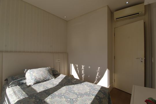 Quarto 1 - Suíte de apartamento à venda com 3 quartos, 234m² em Itaim Bibi, São Paulo