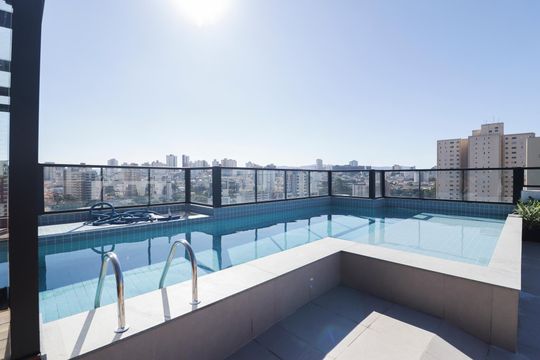 Piscina de kitnet/studio para alugar com 0 quarto, 27m² em Vila Dom Pedro Ii, São Paulo