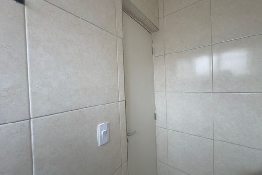 Banheiro de kitnet/studio para alugar com 1 quarto, 31m² em Vila Nossa Senhora de Fatima, Guarulhos