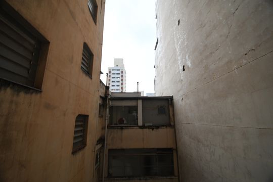 Área de Serviço - Vista de apartamento à venda com 2 quartos, 90m² em Vila Lidia, Campinas