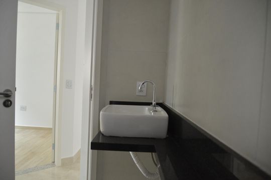 Banheiro Social de apartamento à venda com 2 quartos, 90m² em Vila América, Santo André