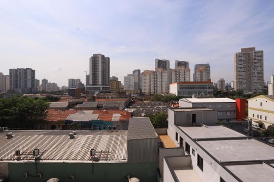 Vista da sacada do quarto  de apartamento à venda com 1 quarto, 27m² em Mooca, São Paulo