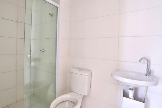 Banheiro social de apartamento à venda com 1 quarto, 27m² em Mooca, São Paulo