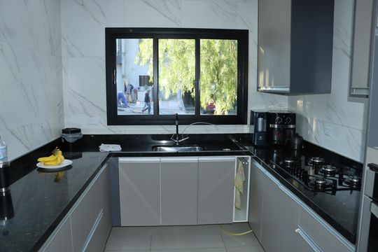 Casa de Condomínio para alugar com 3 quartos, 190m² em Jardim Semiramis, Cotia