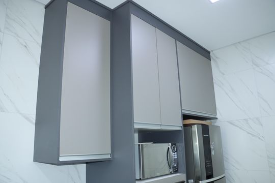 Casa de Condomínio para alugar com 3 quartos, 190m² em Jardim Semiramis, Cotia