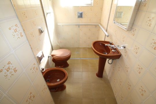 Banheiro Social de casa à venda com 3 quartos, 163m² em Vila Ester (zona Norte), São Paulo